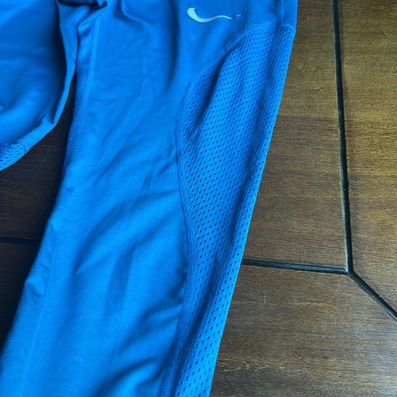 3 pair Nike - DriFit work out Legging size S P - Picture 4 of 15